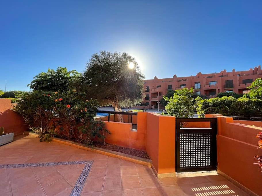 Cozy Apartment With Large Terrace Next To The Pool La Tejita Exterior foto